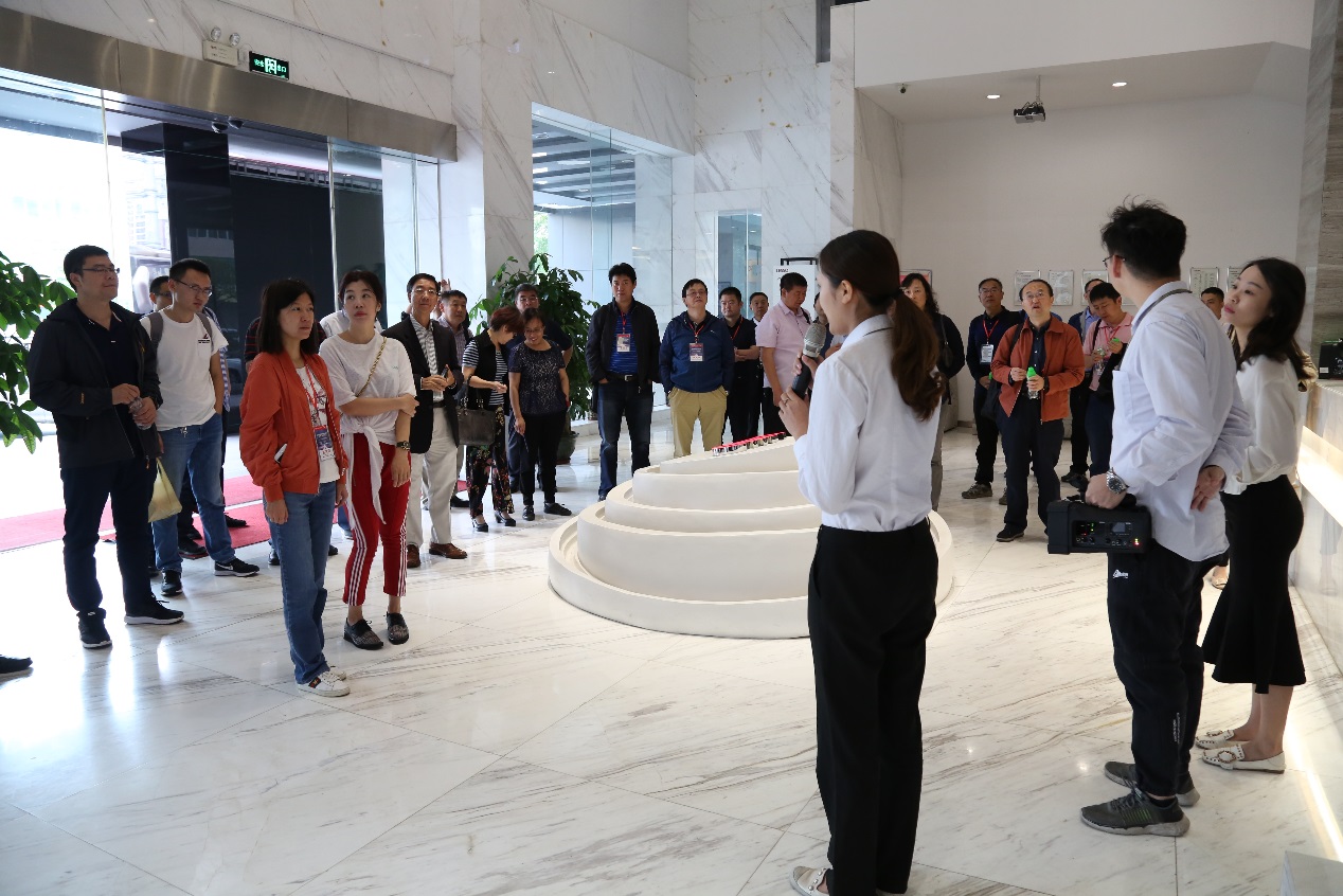 中國(guó)聯(lián)塑致力于擴(kuò)大塑料管道及管件的應(yīng)用范疇 中國(guó)聯(lián)塑致力于擴(kuò)大塑料管道及管件的應(yīng)用范疇